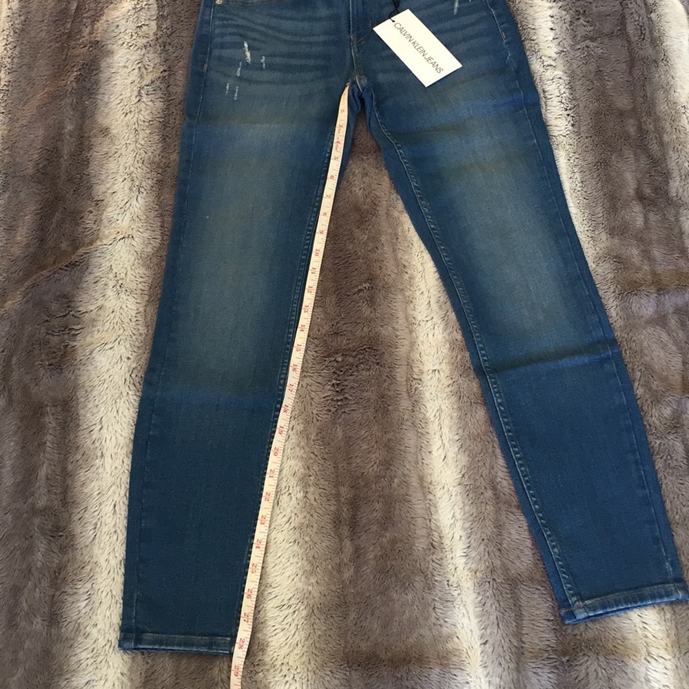 Brand New!! Calvin Klein Skinny Jeans! - Picture 7 of 12